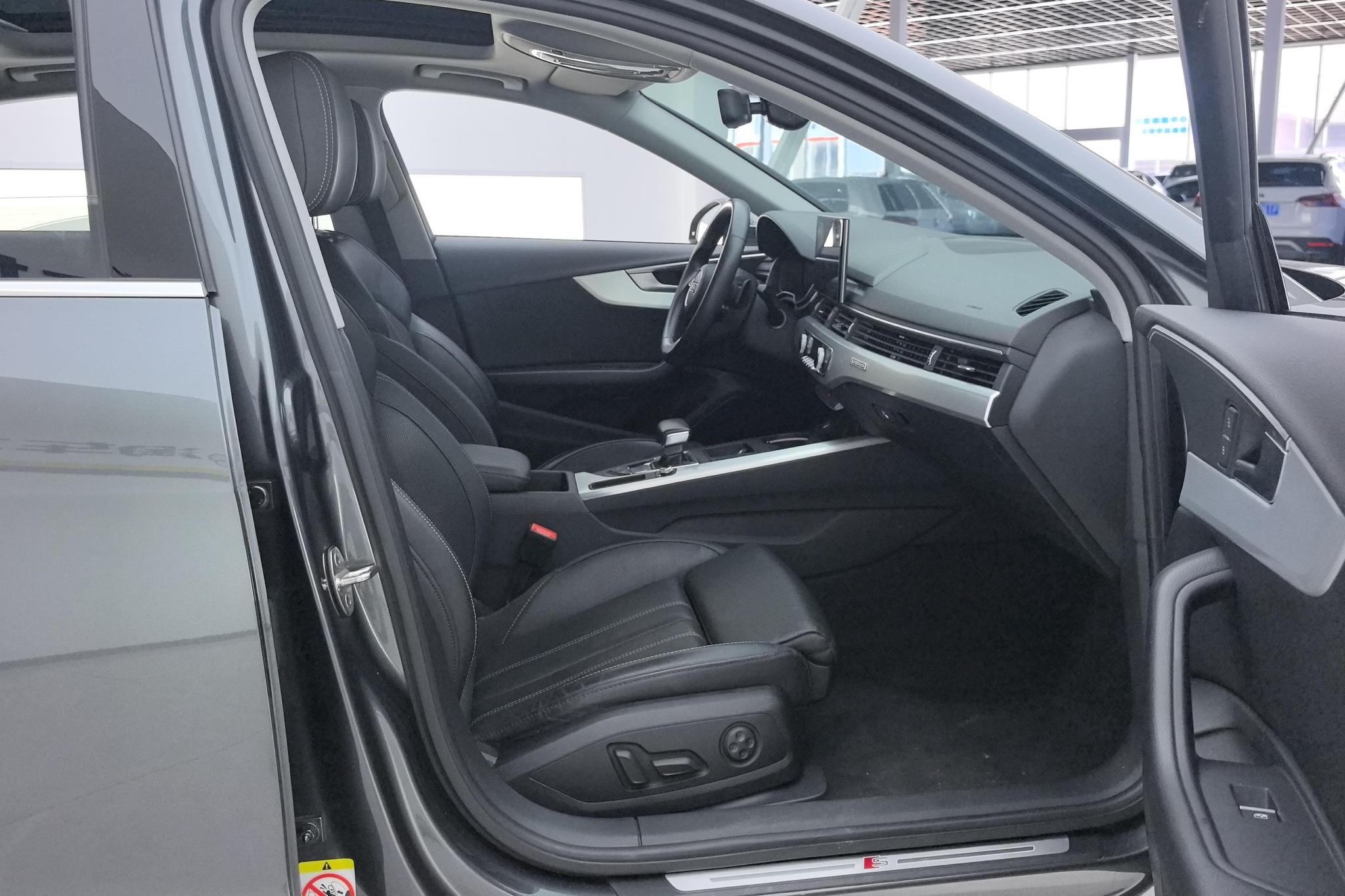 Audi A4L 2020 40 TFSI Luxury
