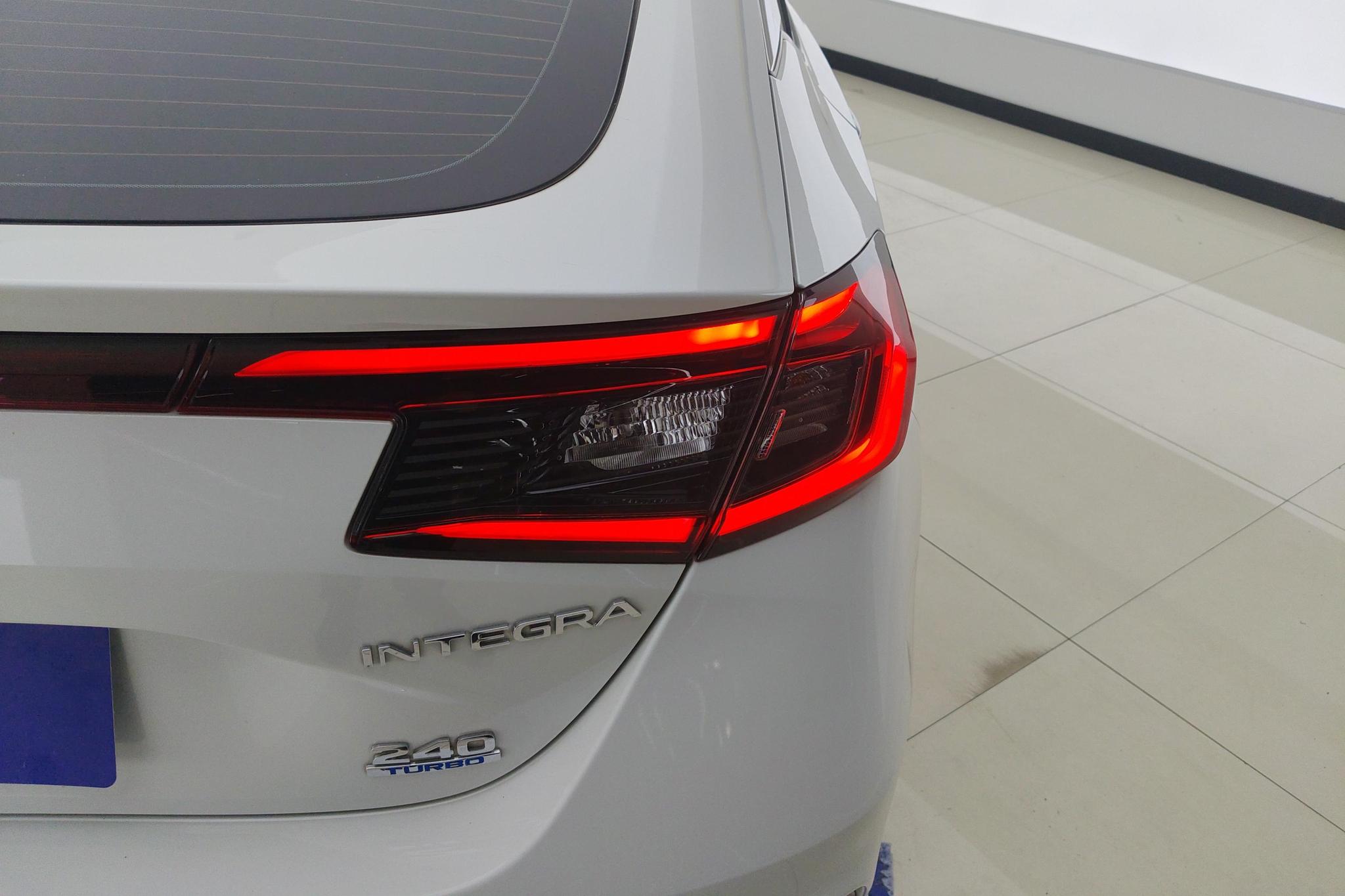 Honda Integra 2023 HATCHBACK 240TURBO CVT