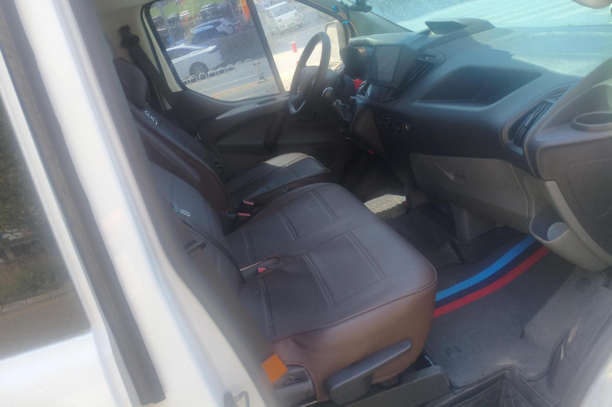 Ford Transit 2019 2.0T MT 6 мест VI