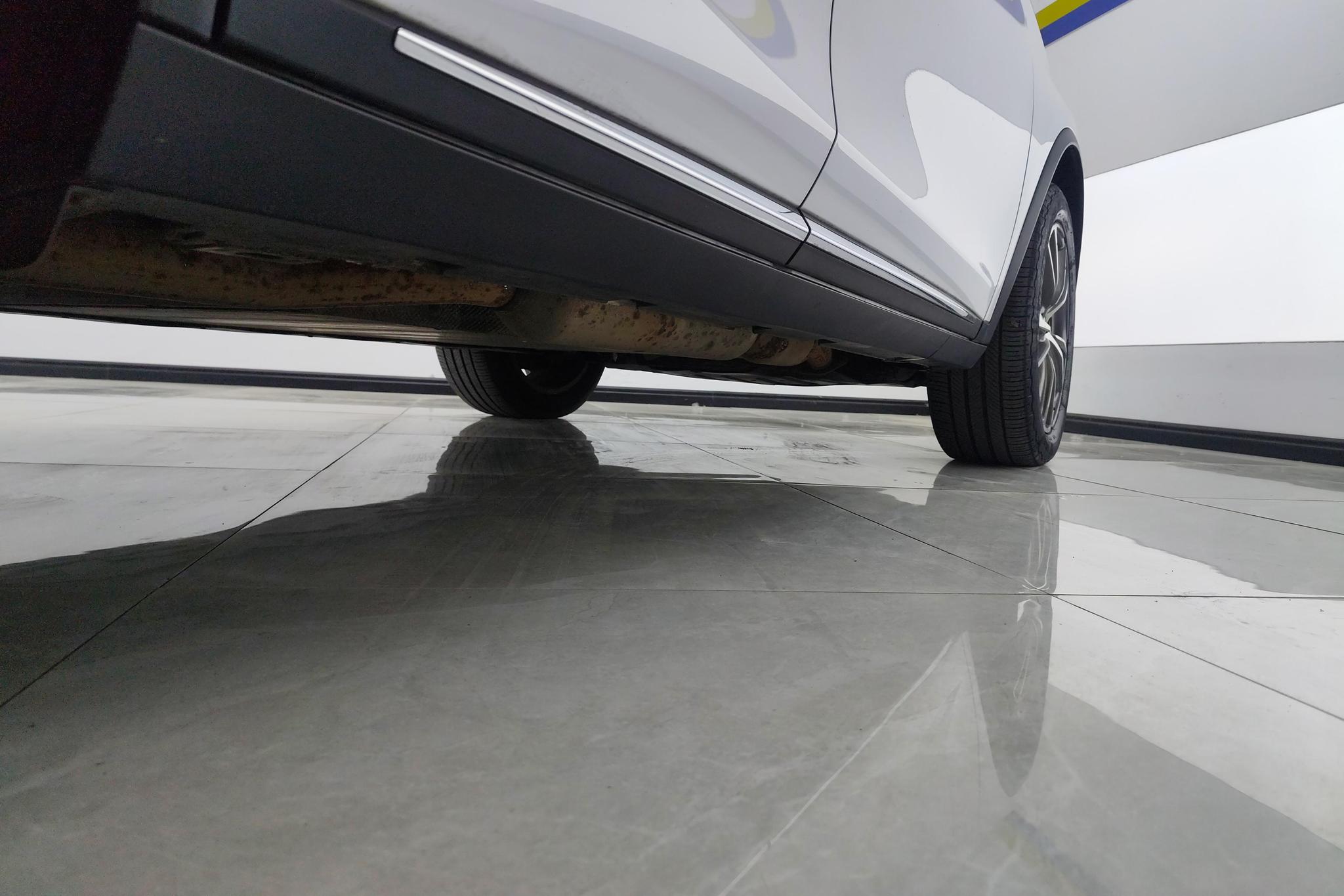 BYD Tang DM 2018 DM 2.0T 5 мест V