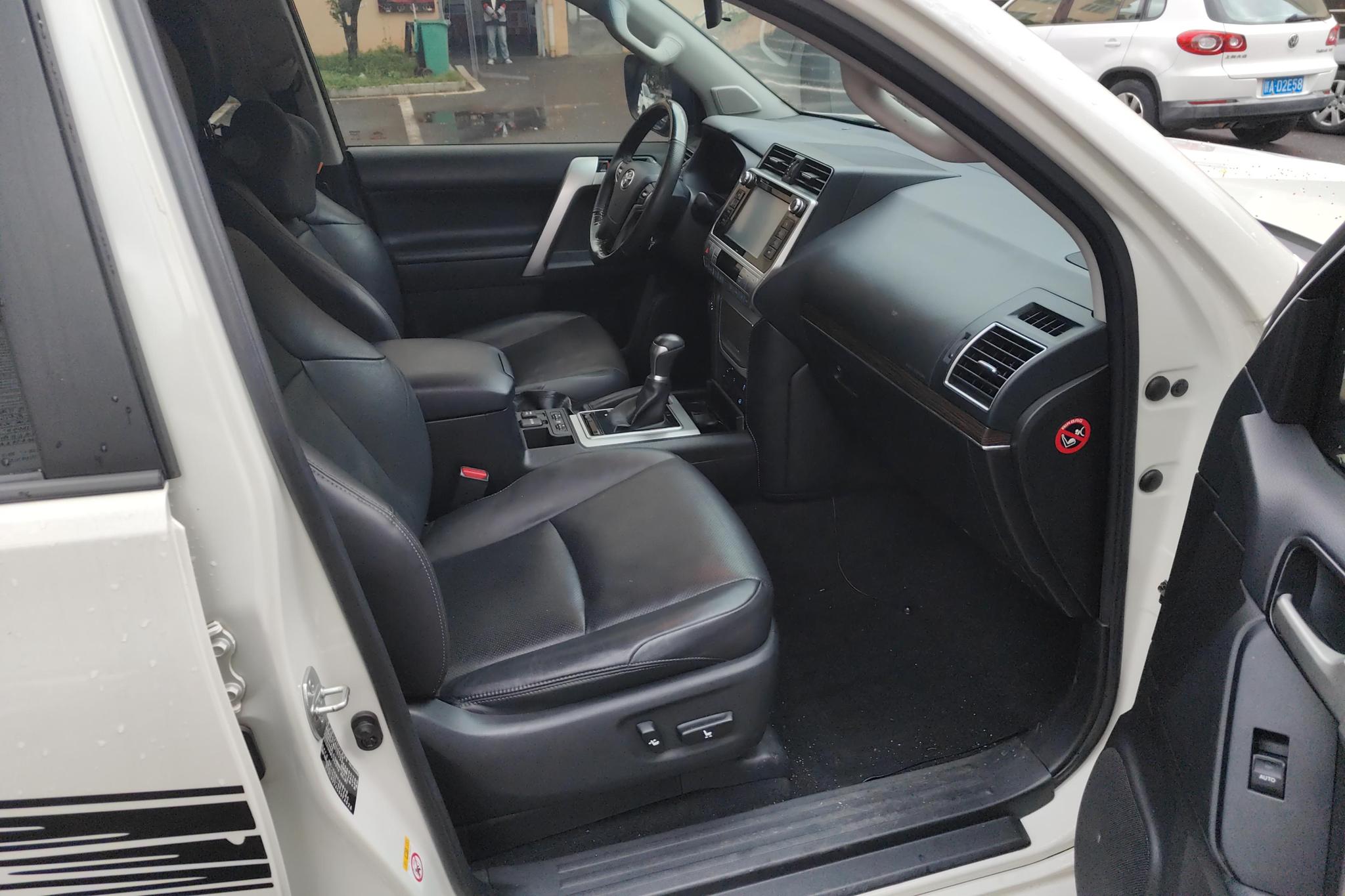 Toyota Land Cruiser Prado 2018 3.5L AT VX