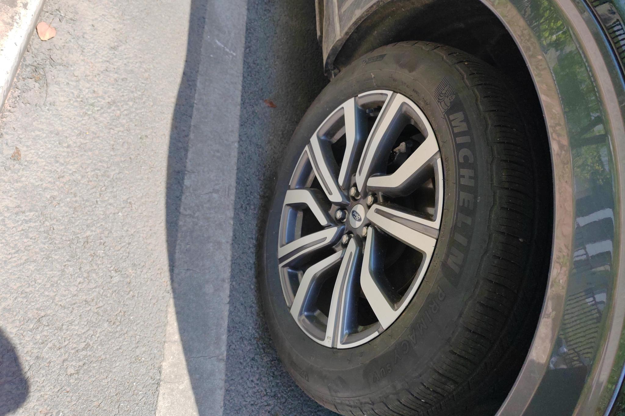 Ford Explorer id 4439541 из Китая 15