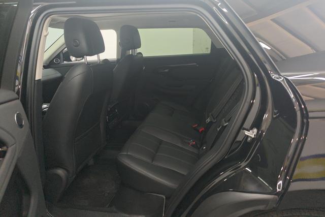 Land Rover Range Rover Evoque 2022 L 249 PS — фото 16