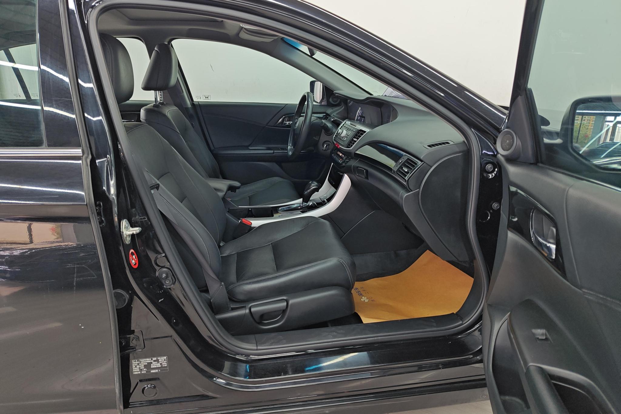 Honda Accord 2016 2.0L Elite