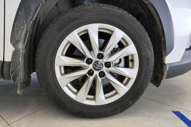 Toyota Corolla Cross 2023 2.0 L CVT — фото 10