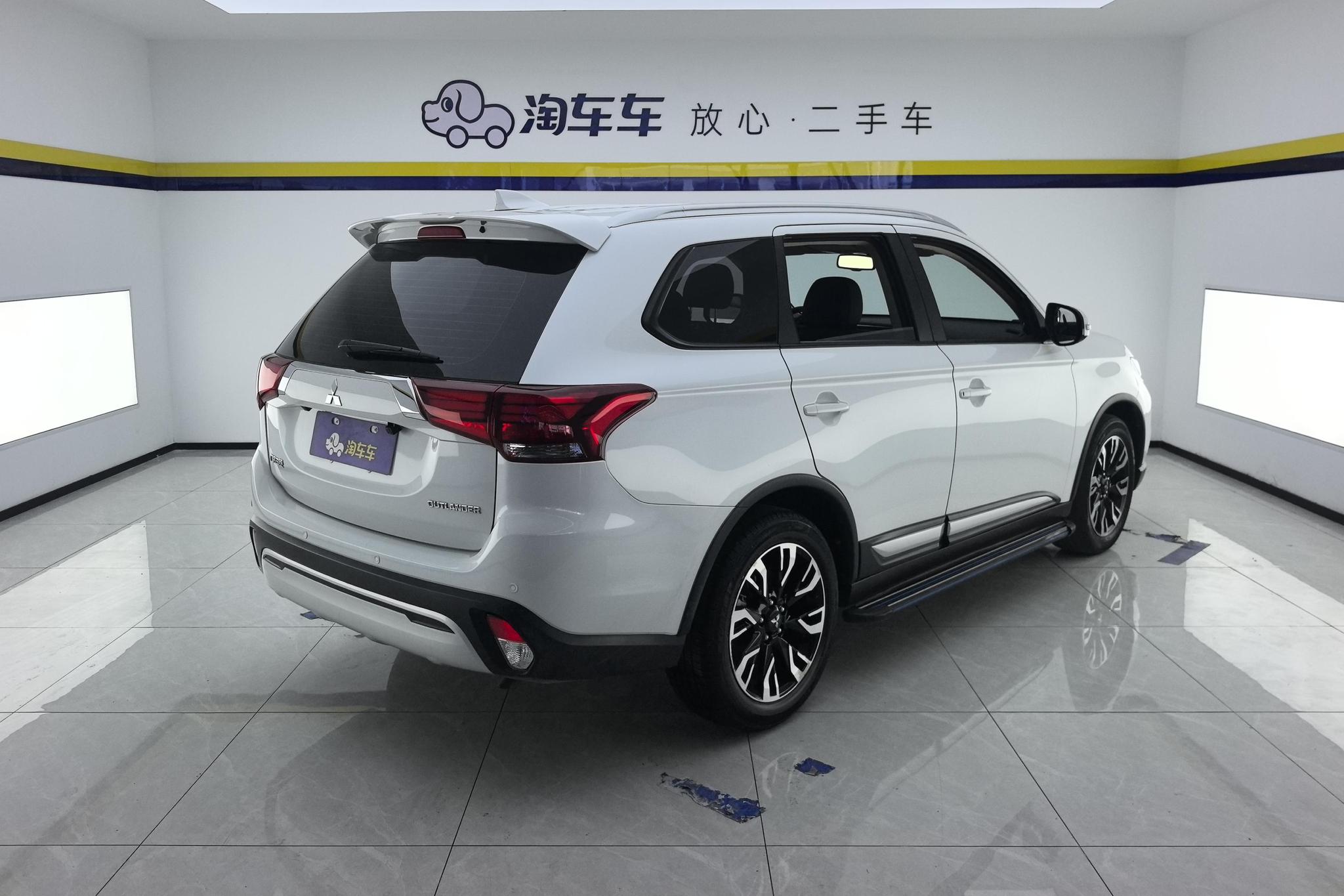 Mitsubishi Outlander 2019 2.0L Enjoy 5 мест V