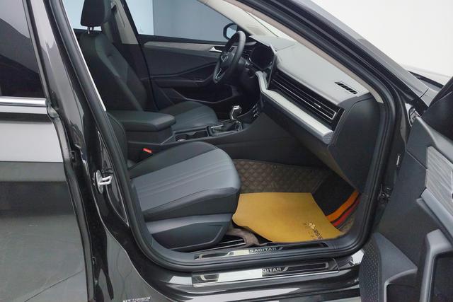 Volkswagen Sagitar 2026 3000 300 TSI DSG — фото 7