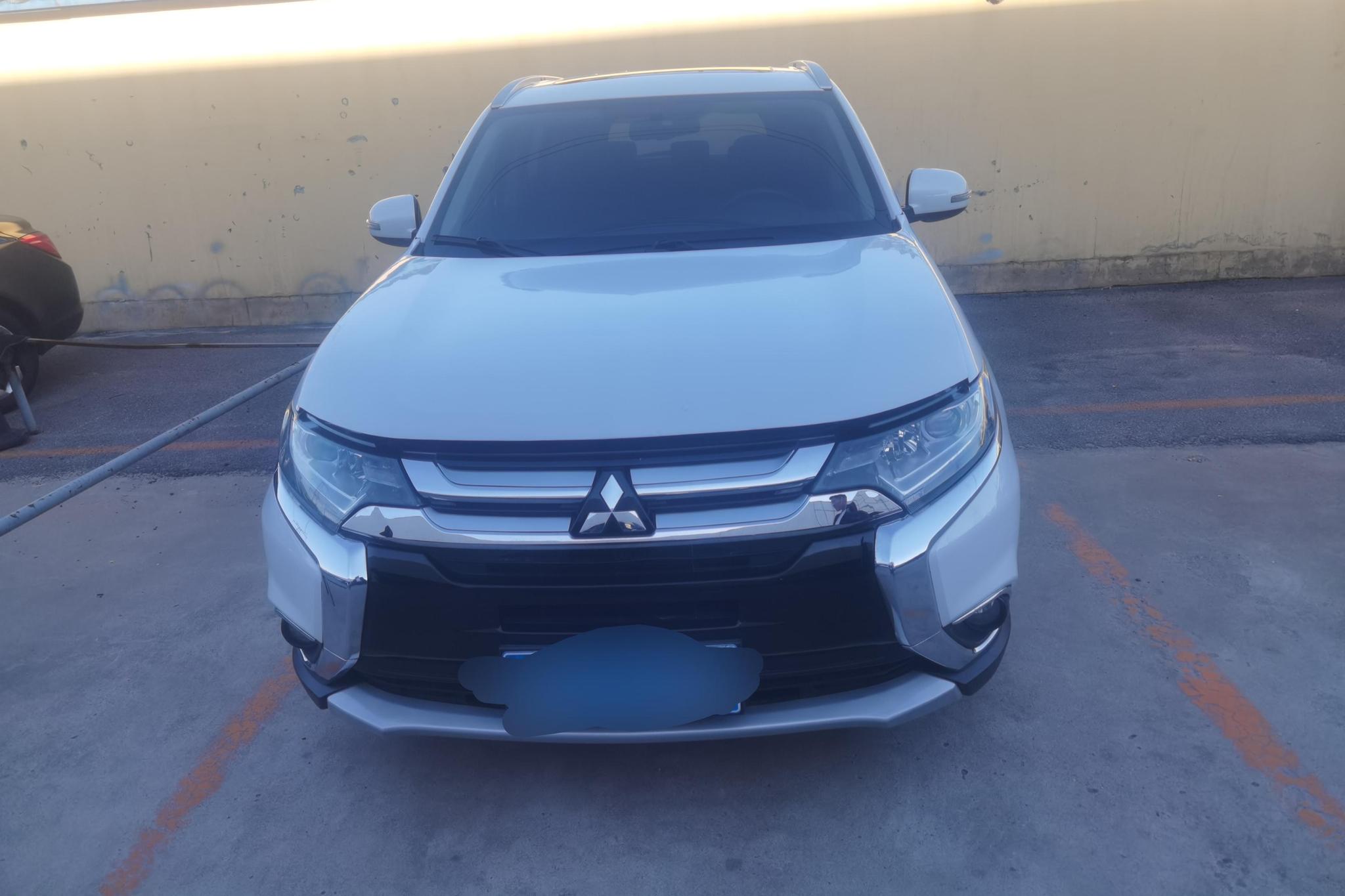 Mitsubishi Outlander 2018 2.0L 5 мест