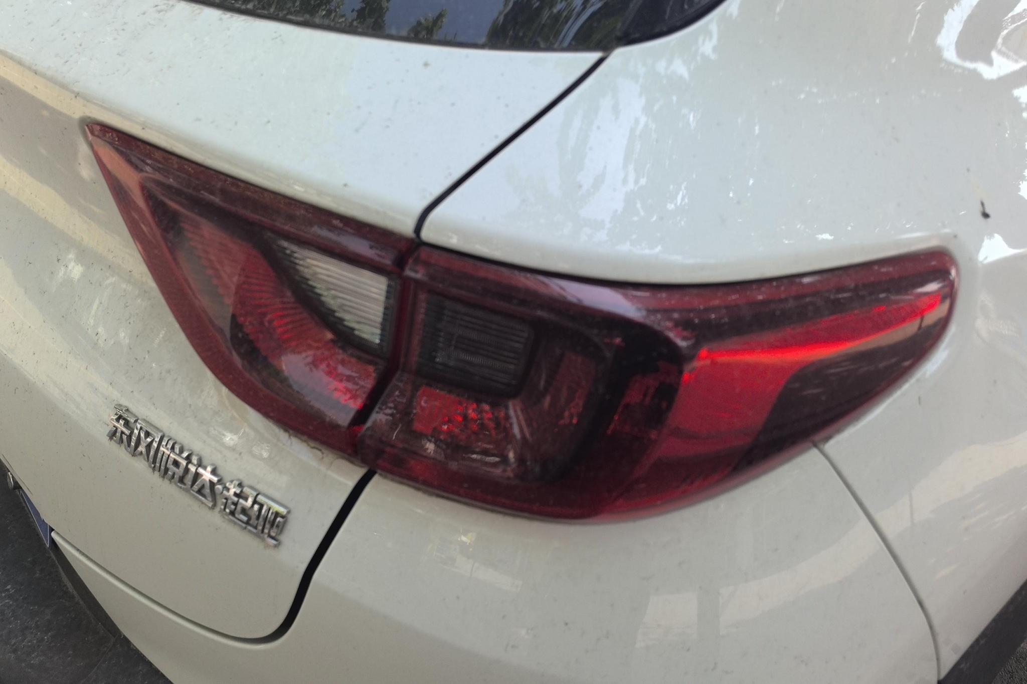 Kia KX1 2019 1.4L AT V