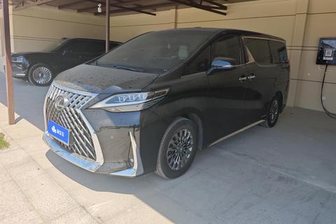 Lexus LM