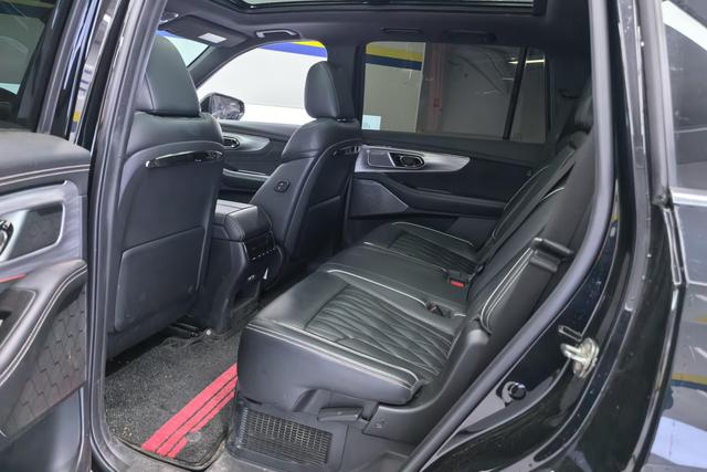 Trumpchi GS8 2022 2.0 TM Hybrid 4 WD 7 — фото 16