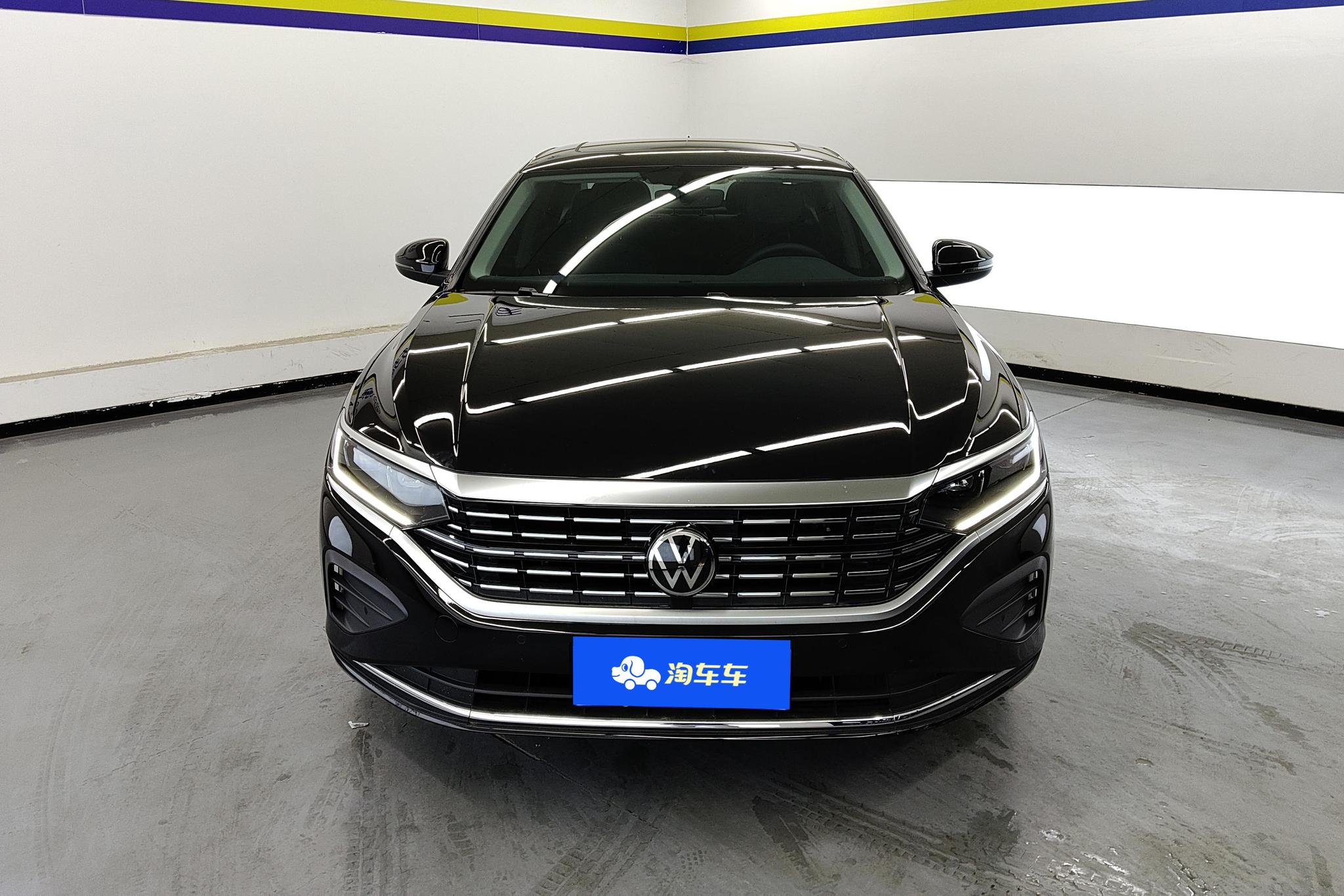 Volkswagen Passat 2025 380TSI