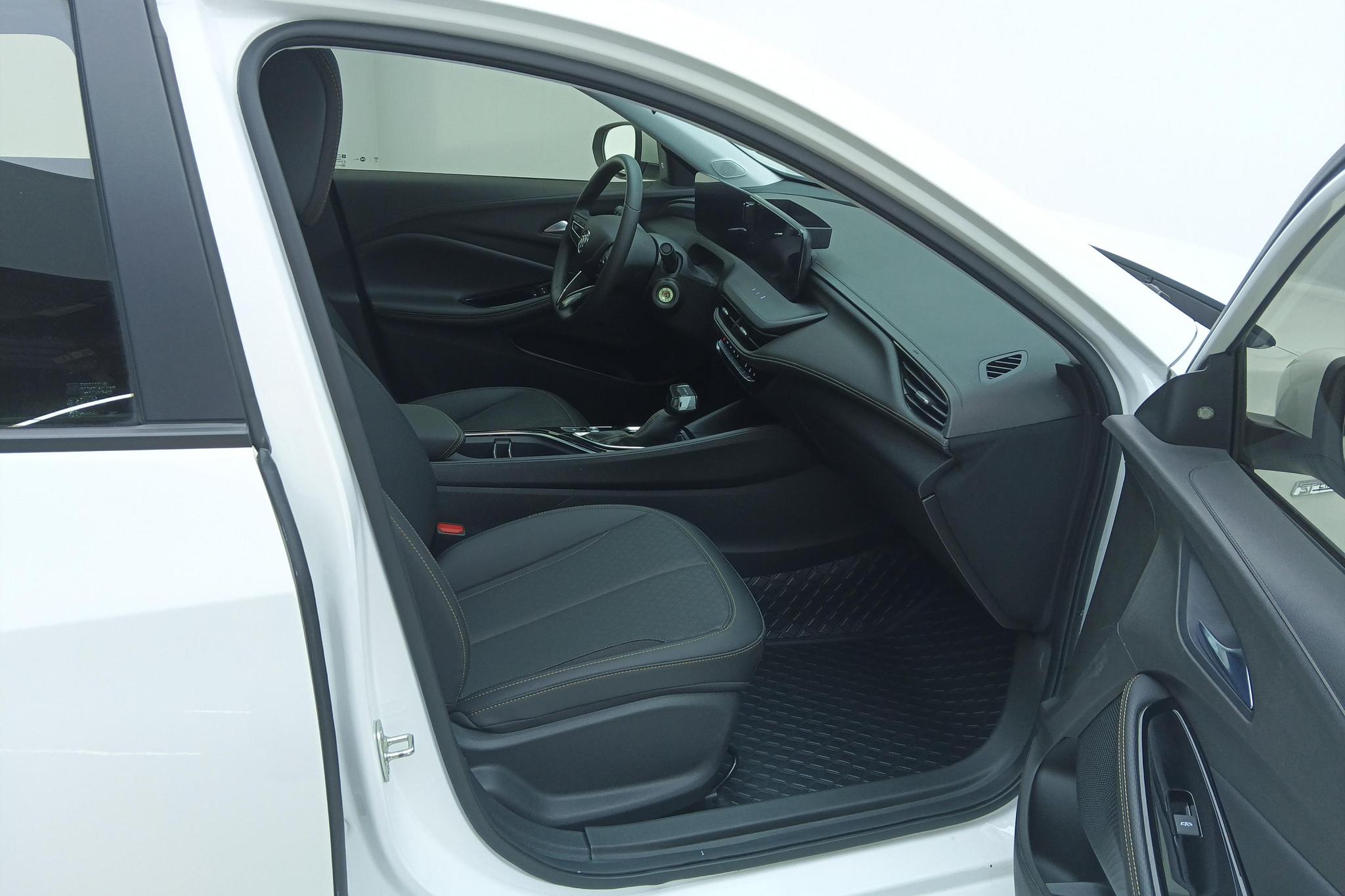 Buick Verano 2023 Pro 533T
