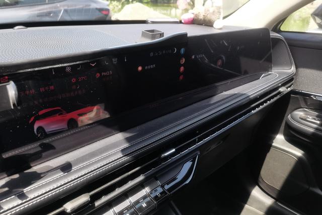 Lincoln Corsair 2024 1.5 T 2 WD Hybrid — фото 12