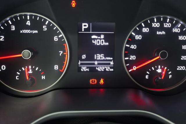 Kia K2 2017 1.4 L AT 15 GLS — фото 14
