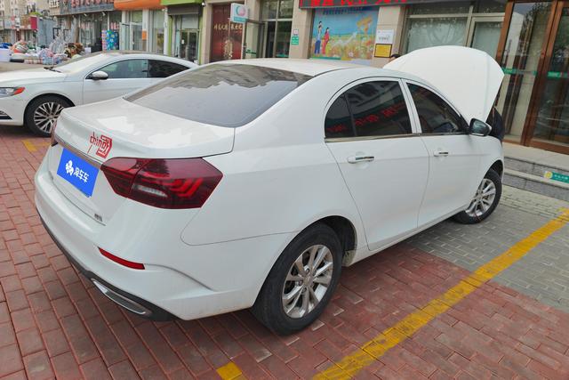 Geely Emgrand 2021 UP 1.5 L MTComfort — фото 3