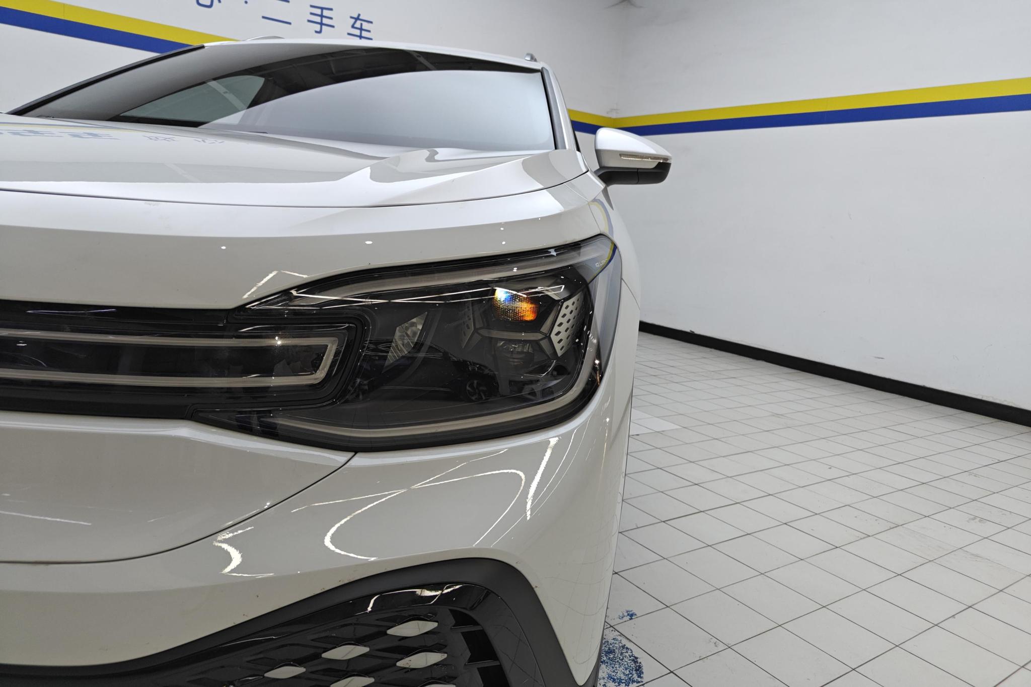 Volkswagen ID.6 CROZZ 2022 PURE+