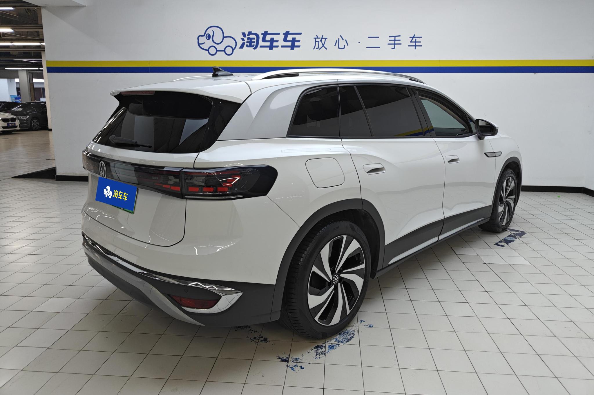 Volkswagen ID.6 CROZZ 2022 PURE+
