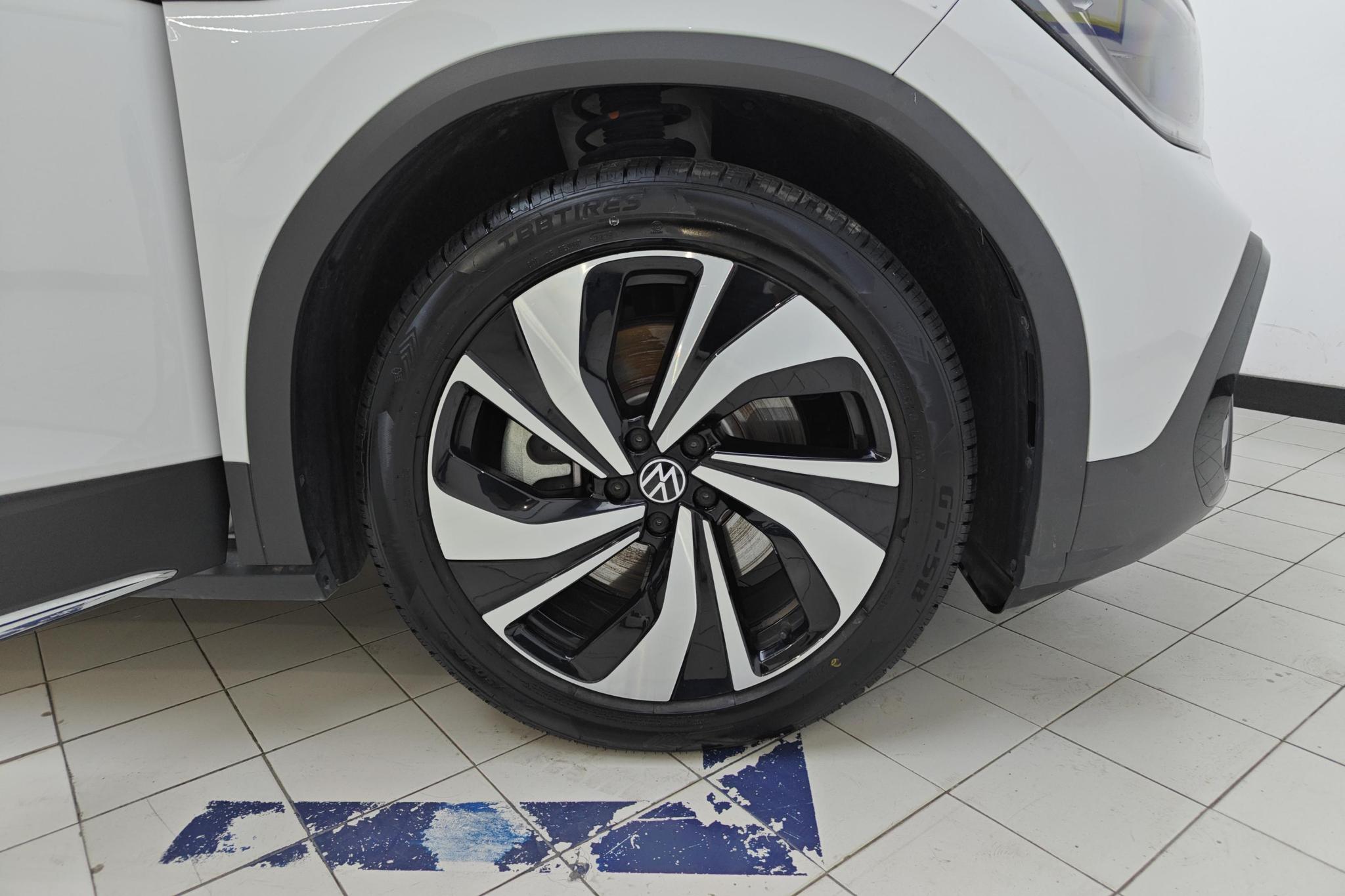 Volkswagen ID.6 CROZZ 2022 PURE+