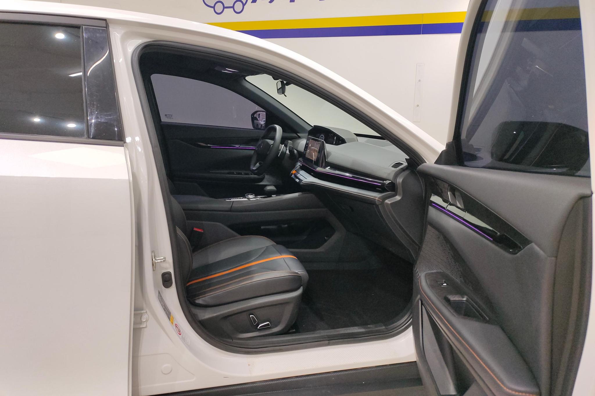 Changan UNI-V 2024 1.5T Luxury