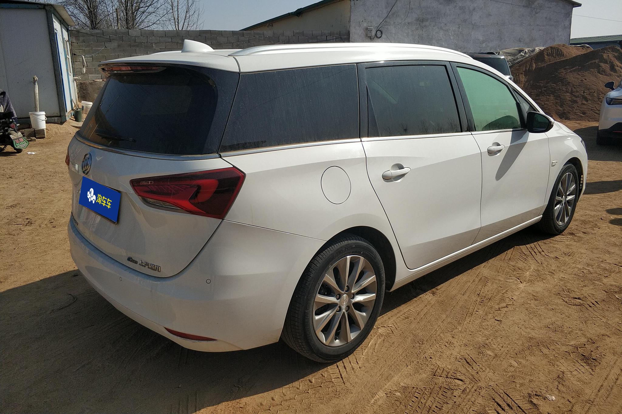 Buick GL6 2021 323T Luxury