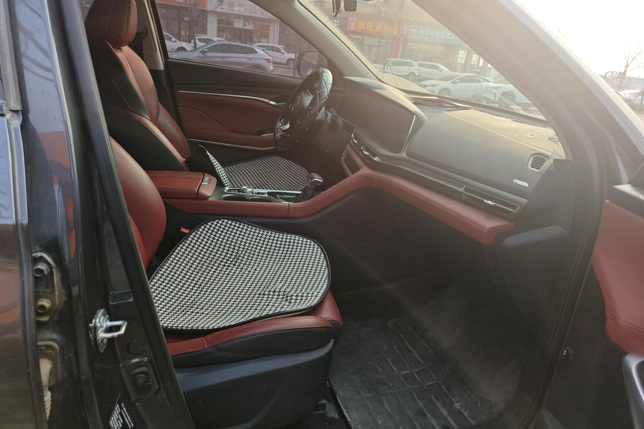 Changan CS75 Plus 2021 1.5T AT Luxury