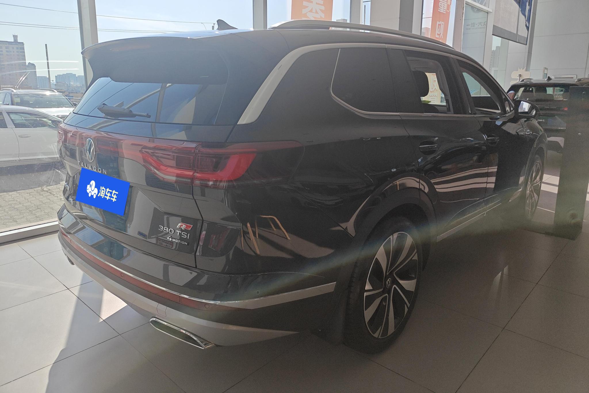Volkswagen Viloran 2022 380TSI Luxury Pro 6 мест