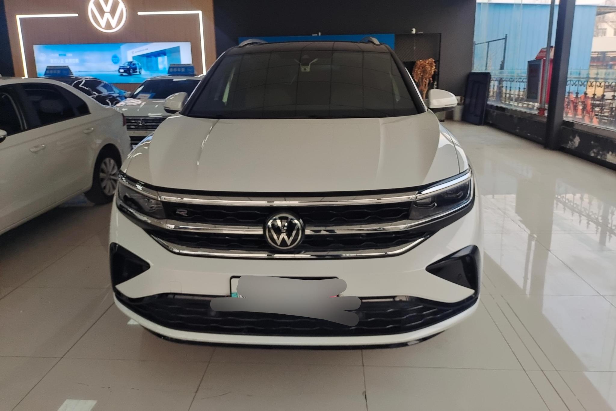 Volkswagen Viloran 2022 380TSI Luxury Pro 6 мест