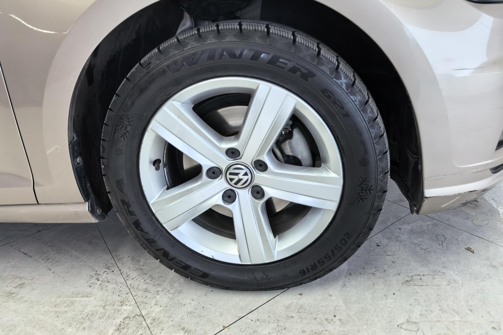 Volkswagen Golf 2018 1.6L AT Fashion