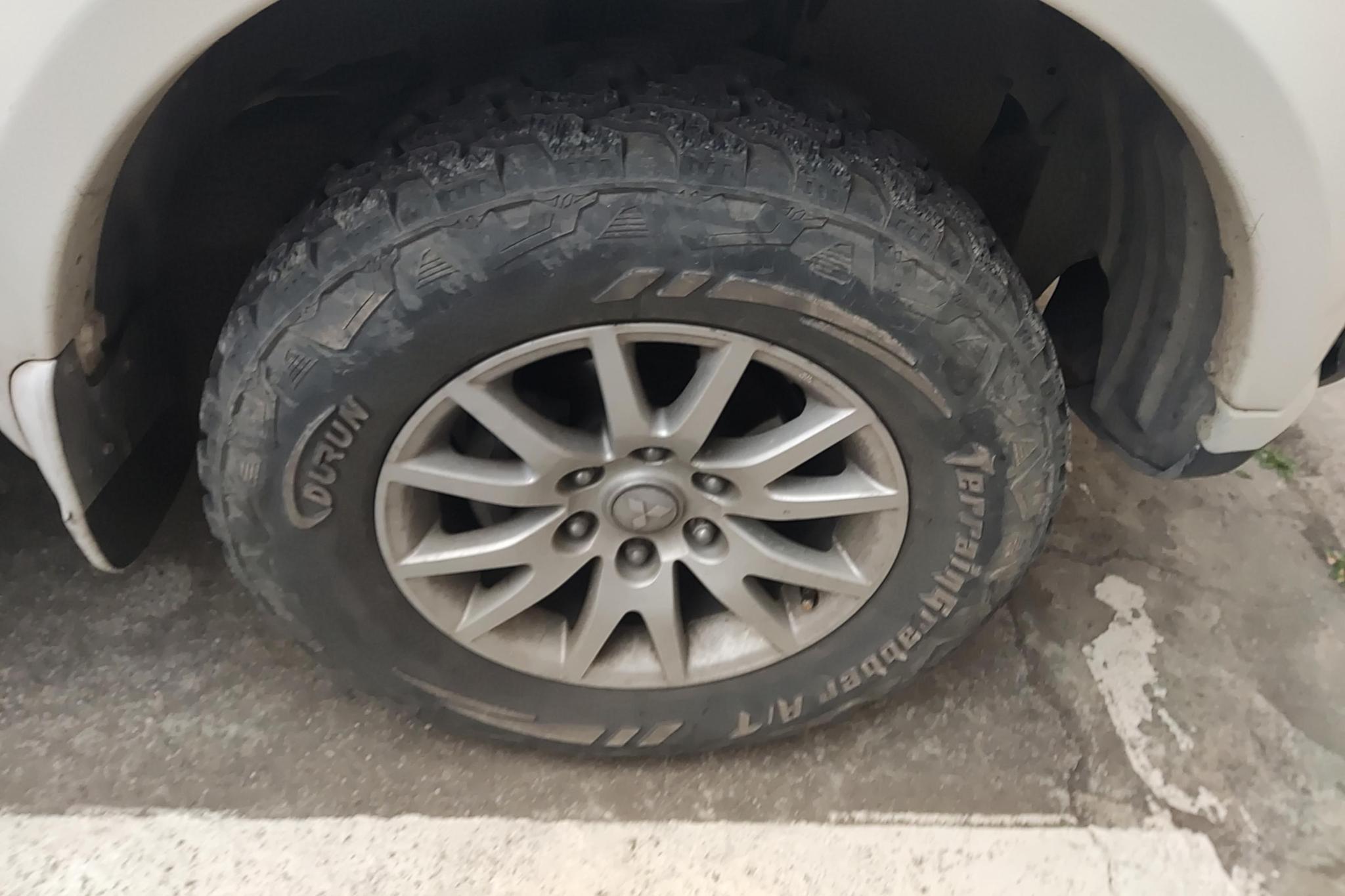Mitsubishi Pajero Sport 2013 3.0L AT Flagship