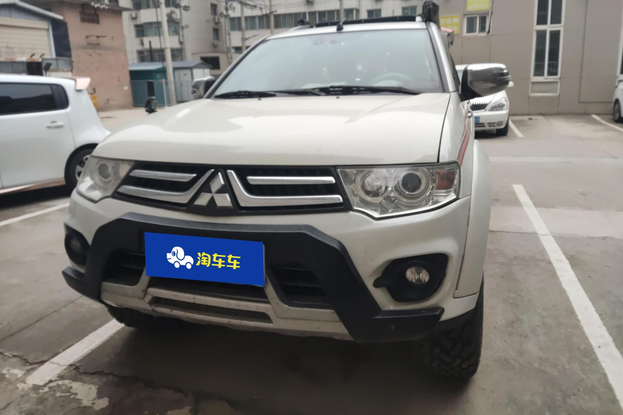Mitsubishi Pajero Sport 2013 3.0L AT Flagship
