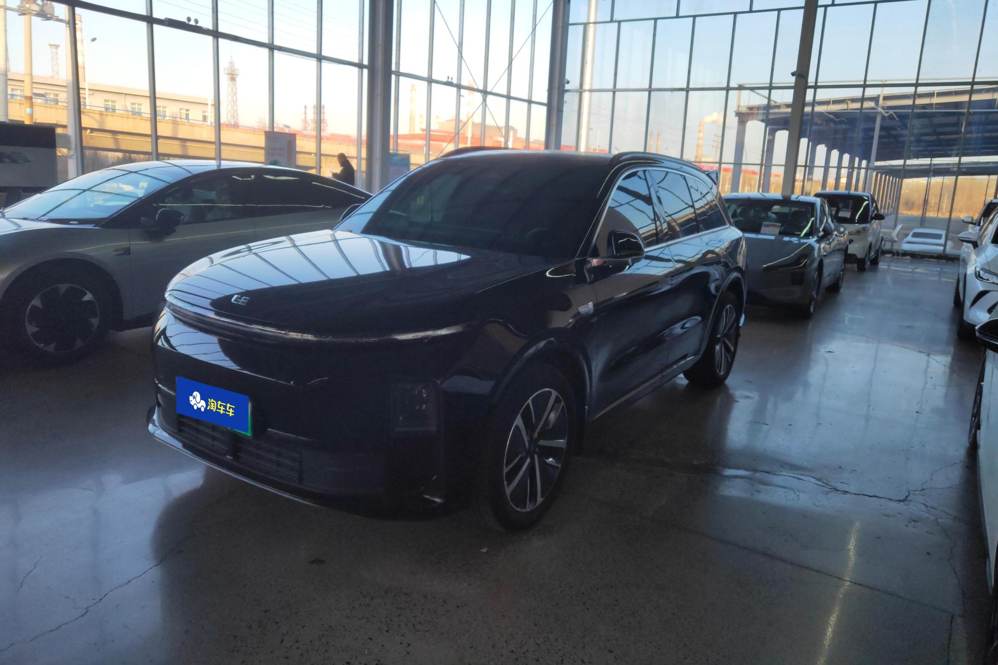 Li Auto L6