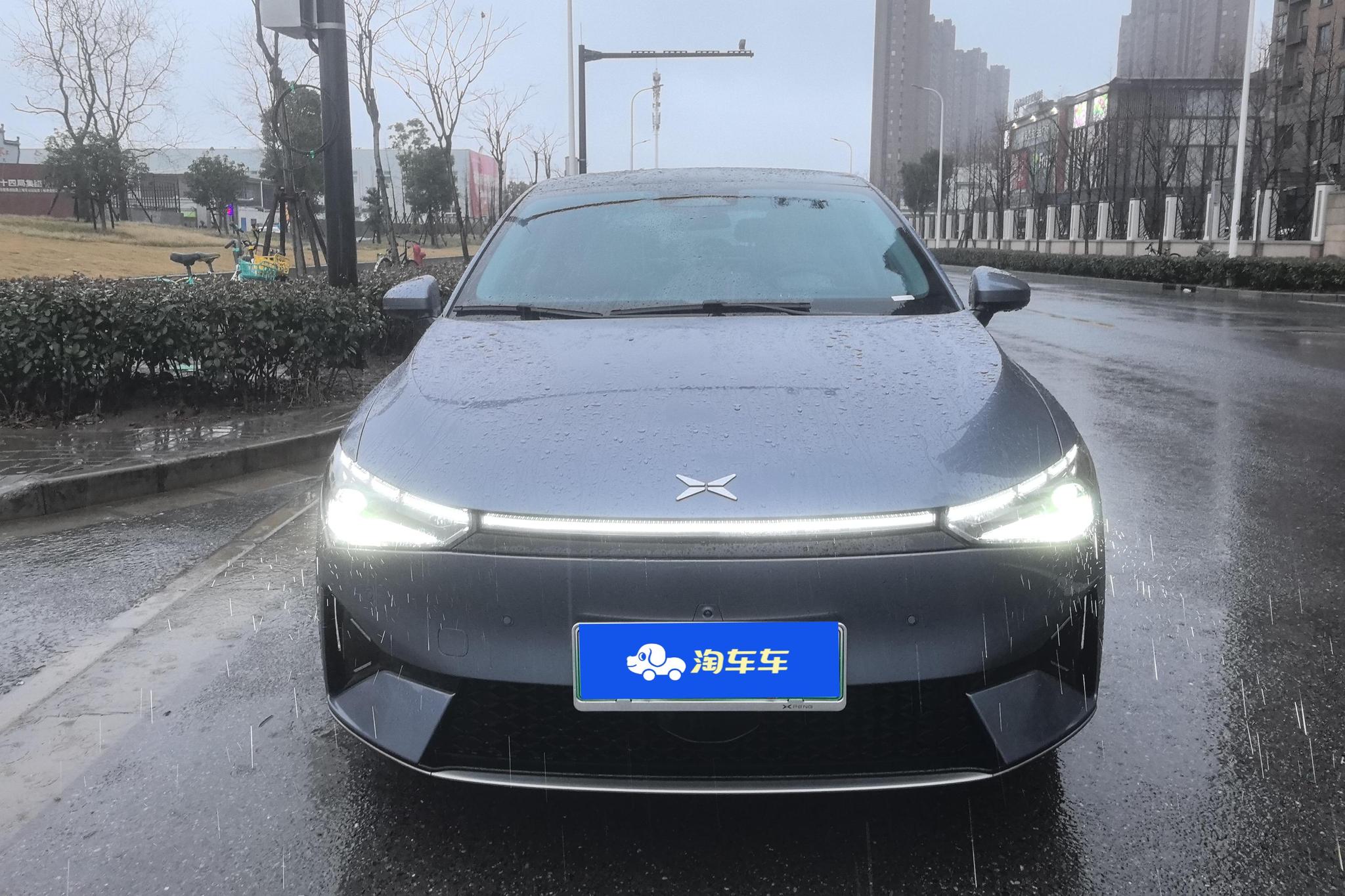 Xpeng P5 2022 550E