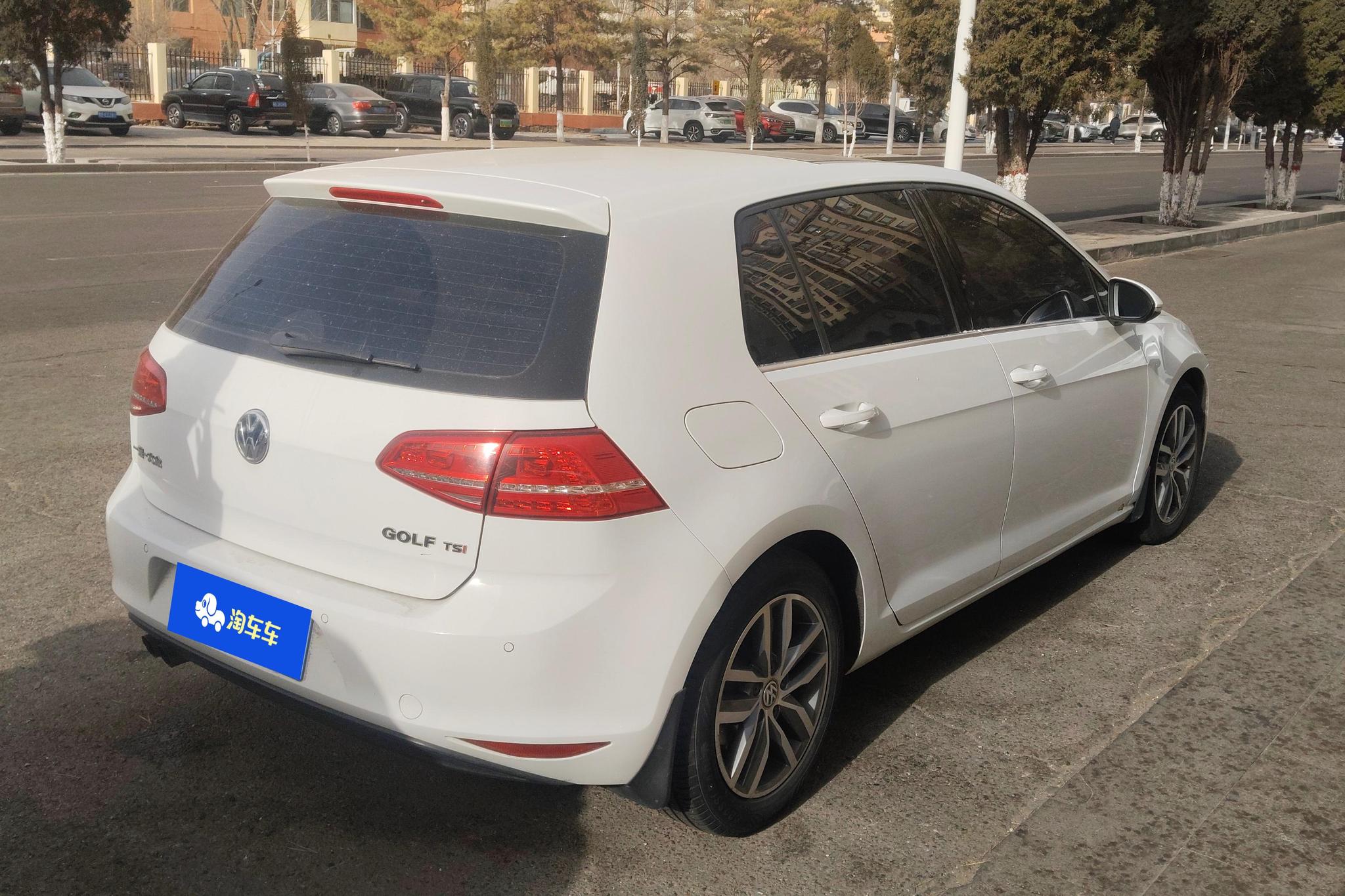 Volkswagen Golf 2016 230TSI AT Luxury