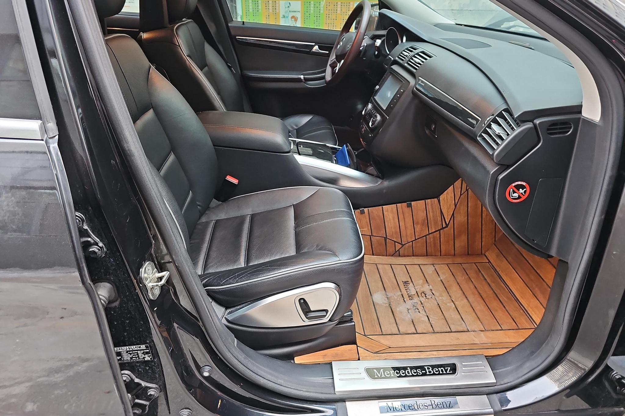 Mercedes-Benz R 2014 R 400 4MATIC