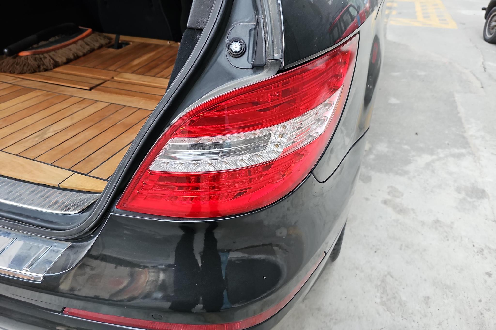 Mercedes-Benz R 2014 R 400 4MATIC