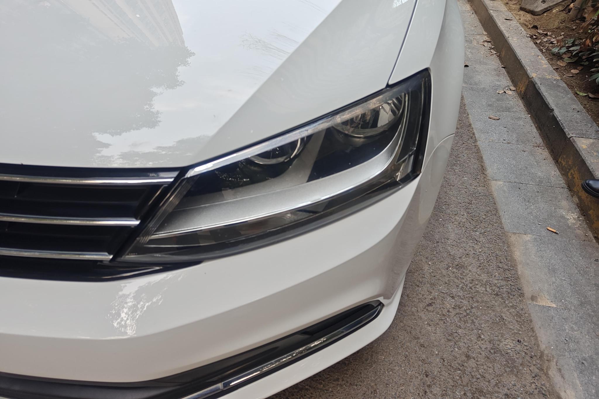 Volkswagen Sagitar 2017 230TSI AT Comfort
