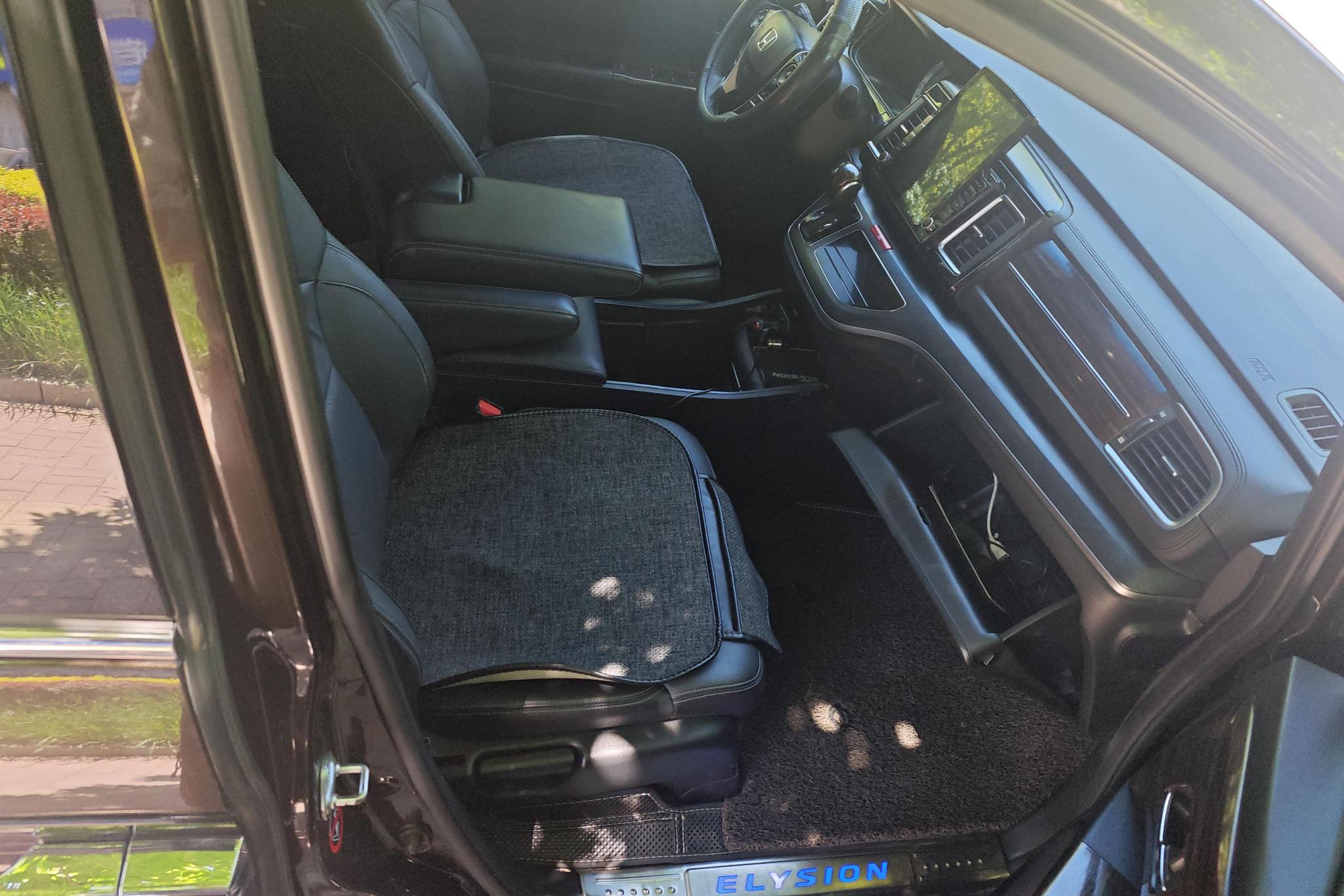 Honda Elysion 2016 2.4L