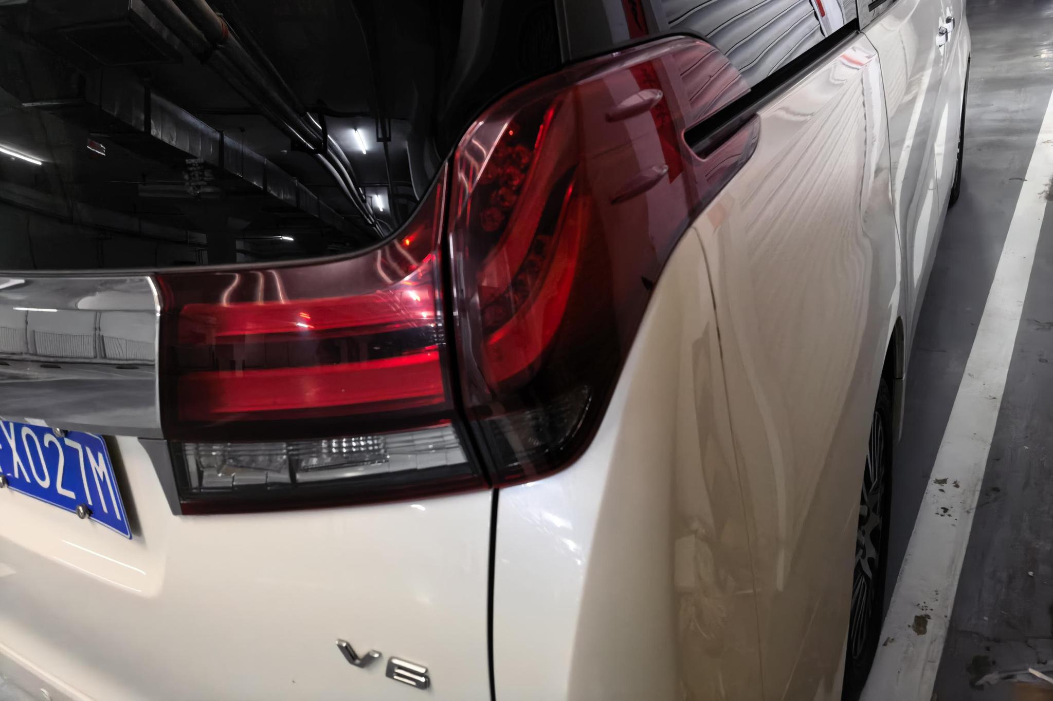 Toyota Alphard 2015 3.5L Luxury