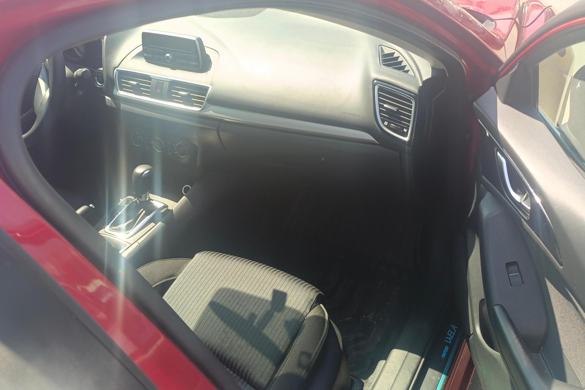 Mazda Mazda3 3 2014 1.5L AT Comfort
