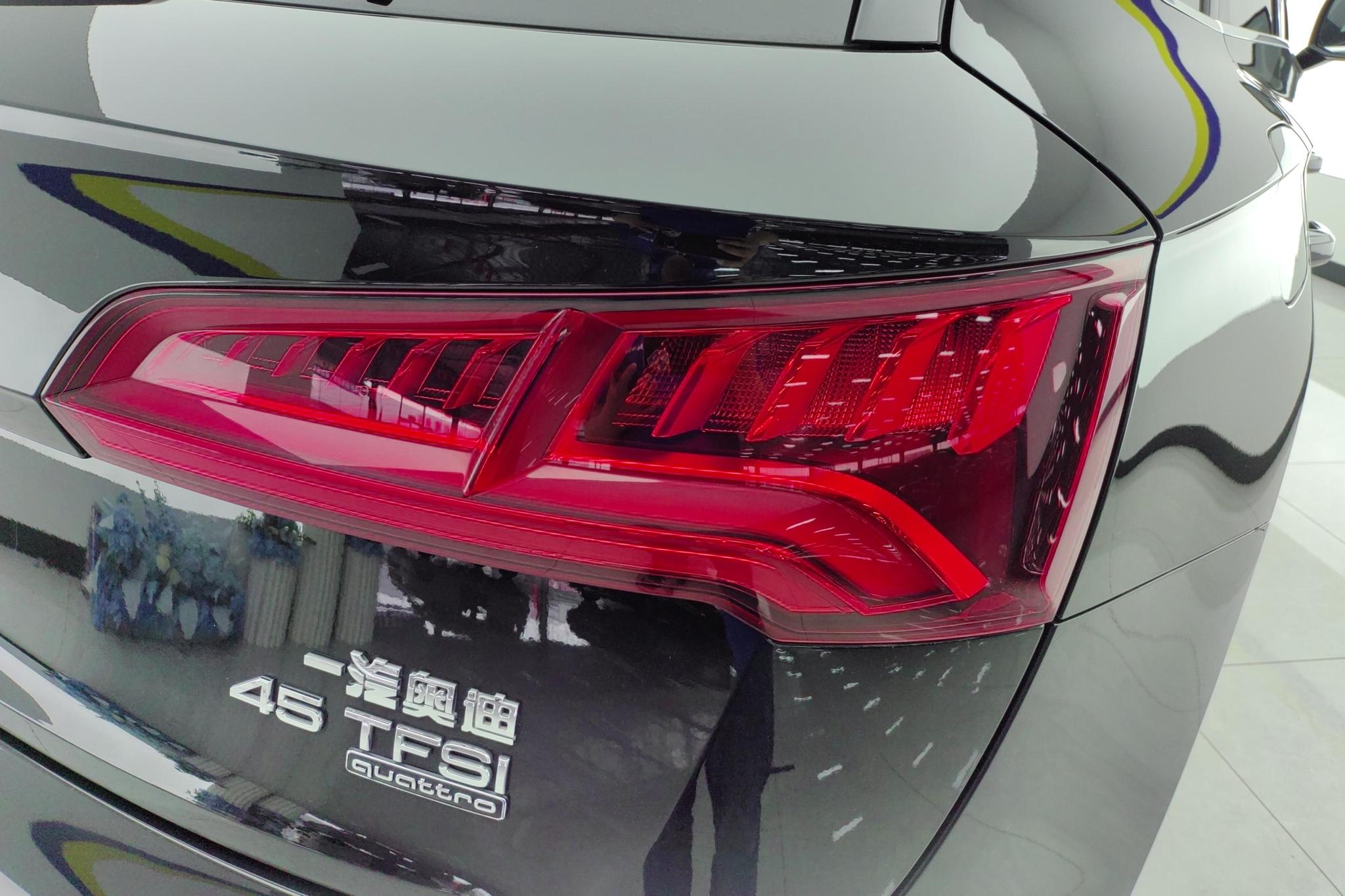 Audi Q5L 2018 45 TFSI Premium Fashion V