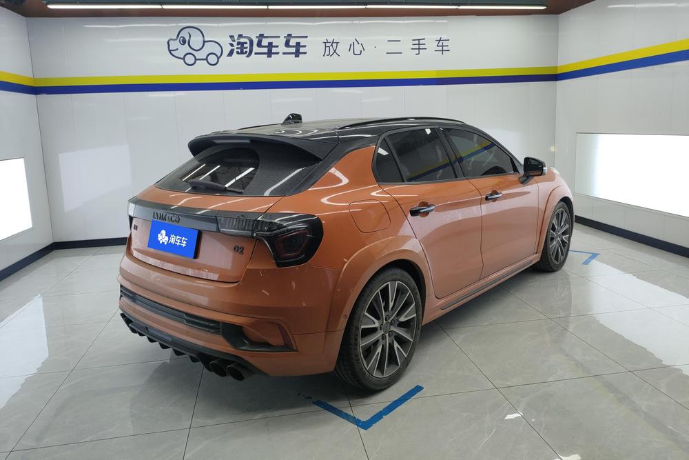 Lynk & Co 02 Hatchback, фото 3