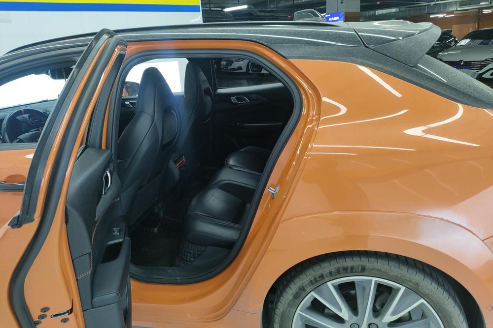 Lynk & Co 02 Hatchback, фото 15