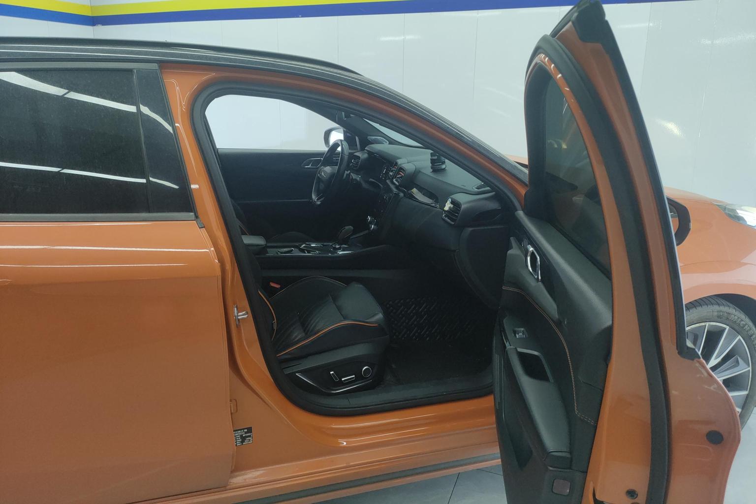 Lynk & Co 02 Hatchback 2021 2.0TD Hatchback Halo