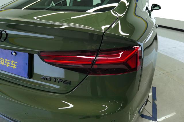Audi A5 2024 Sportback 40 TFSI — фото 11