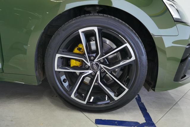 Audi A5 2024 Sportback 40 TFSI — фото 8