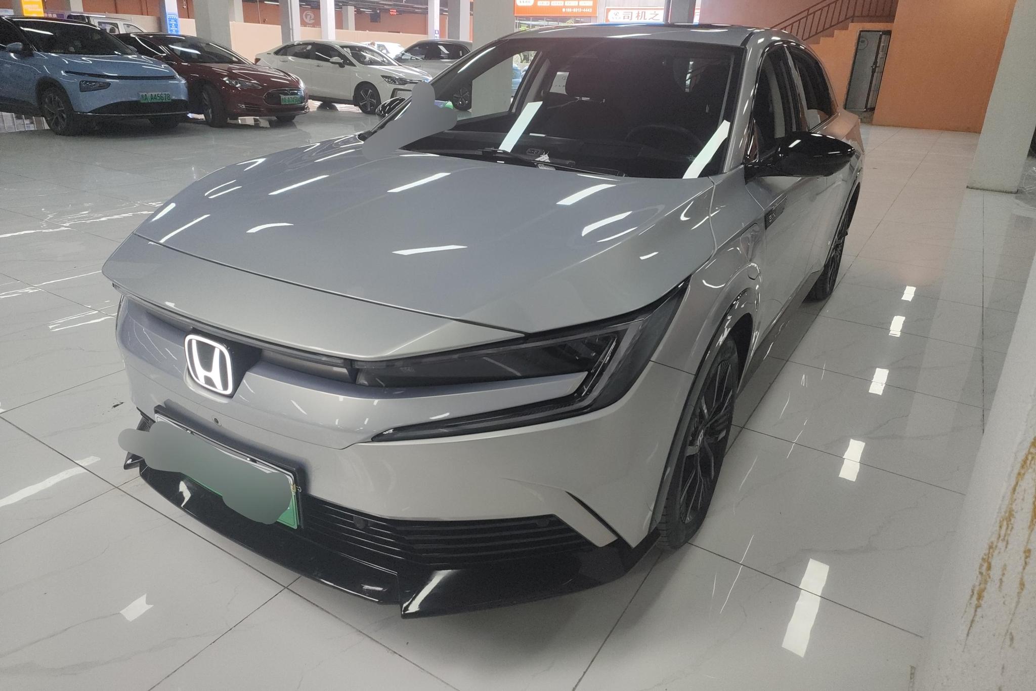 Honda e:NP2 2