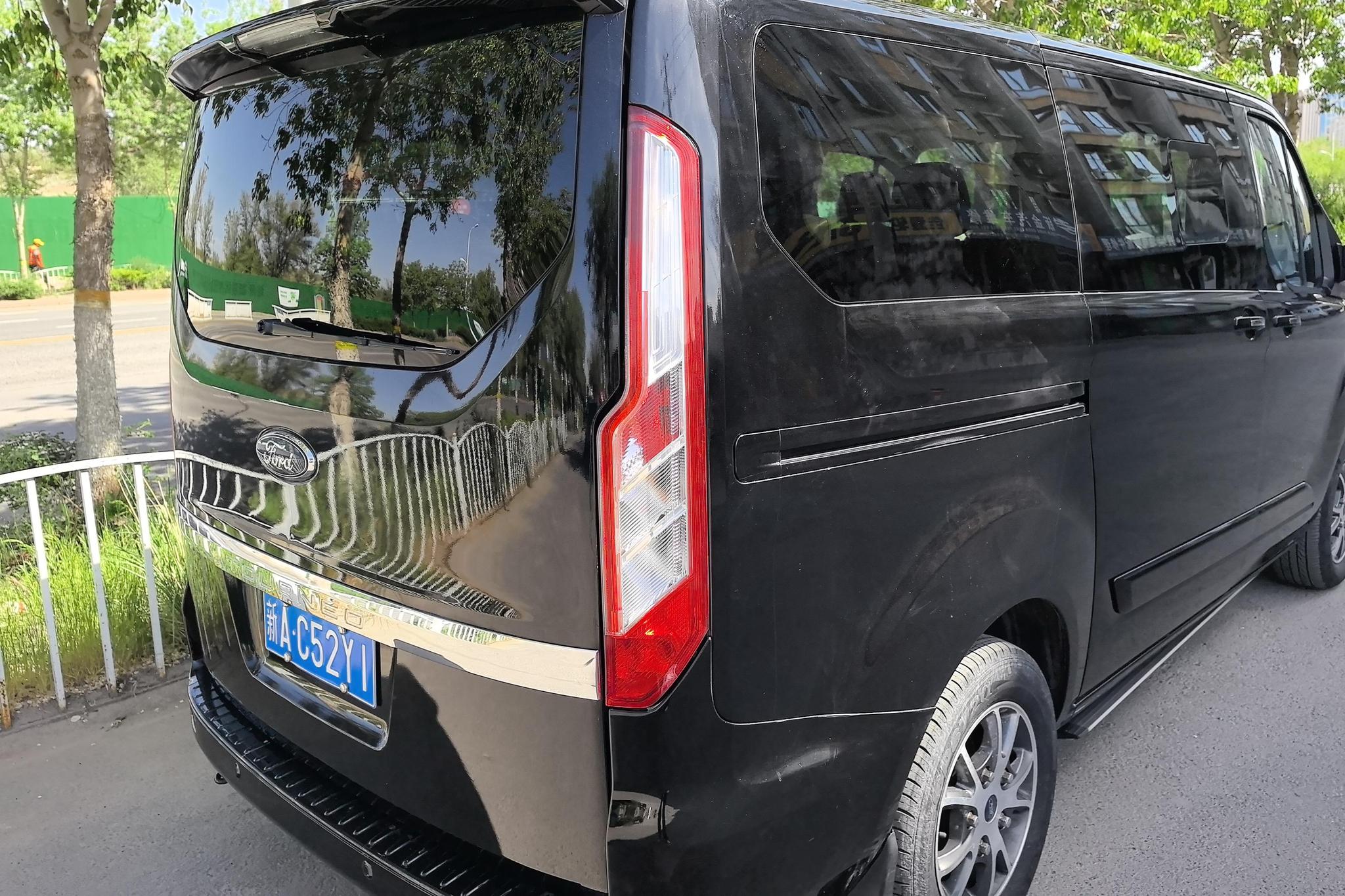 Ford Tourneo 2017 2.0T AT