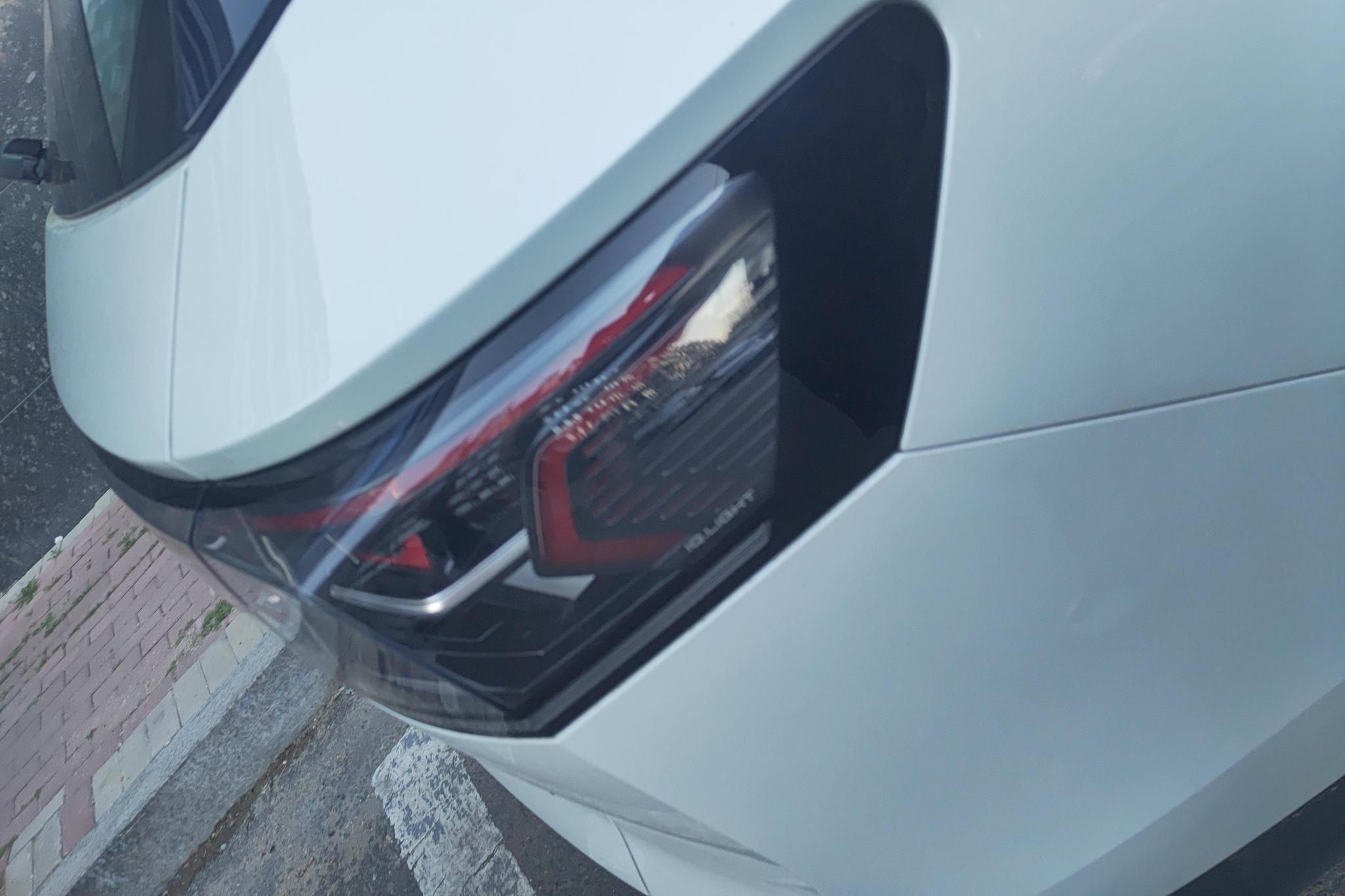 Volkswagen Tavendor 2023 330TSI Luxury