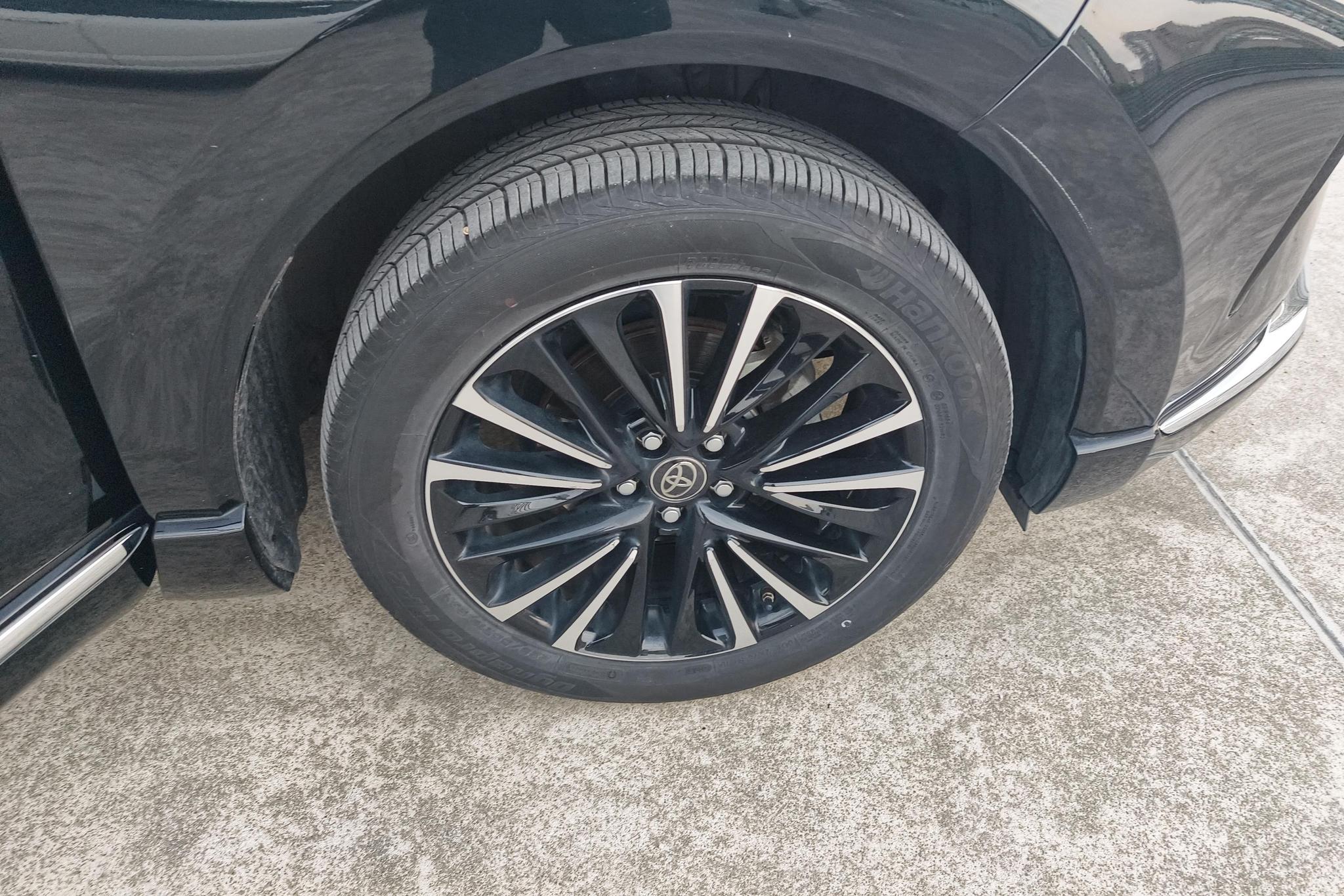 Toyota Venza 2022 2.0L CVT Luxury